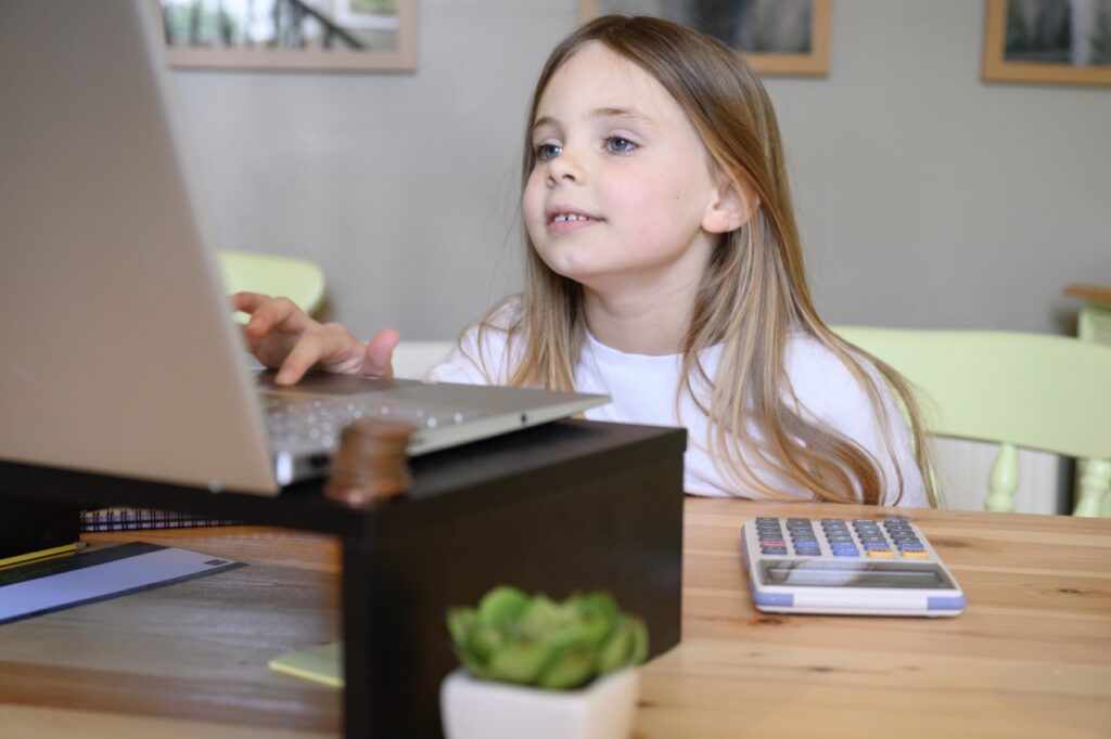 help with my accounts - Jolly Accountancy Services - local business specialist - girl at laptop